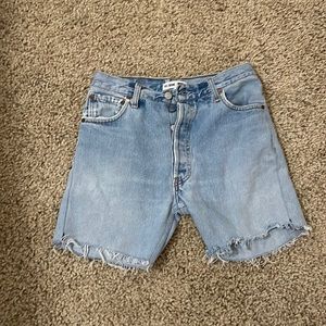 RE/DONE High waisted Levi shorts. Size 26